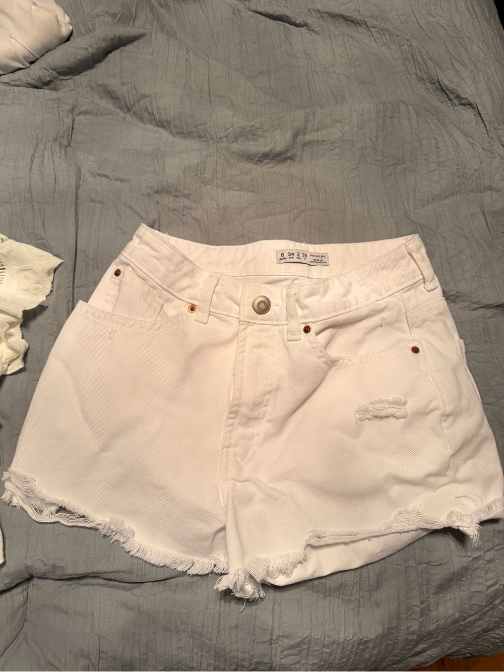 Primark White High-Rise Frayed Denim Shorts